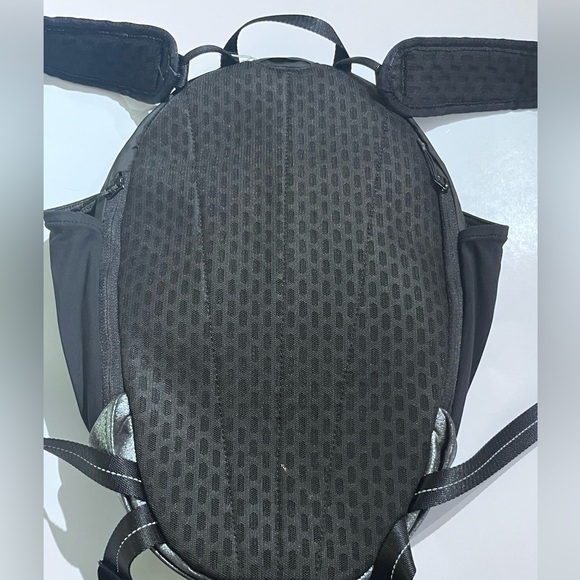 Lululemon Fast Free Backpack *13L Black Sparkle - Picture 4 of 8
